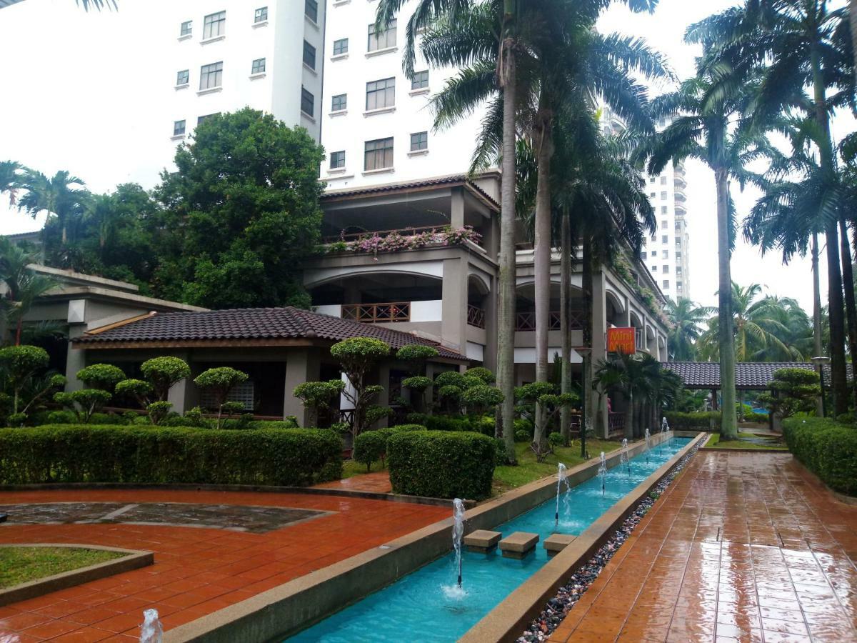Costa Mahkota Malacca Exterior foto