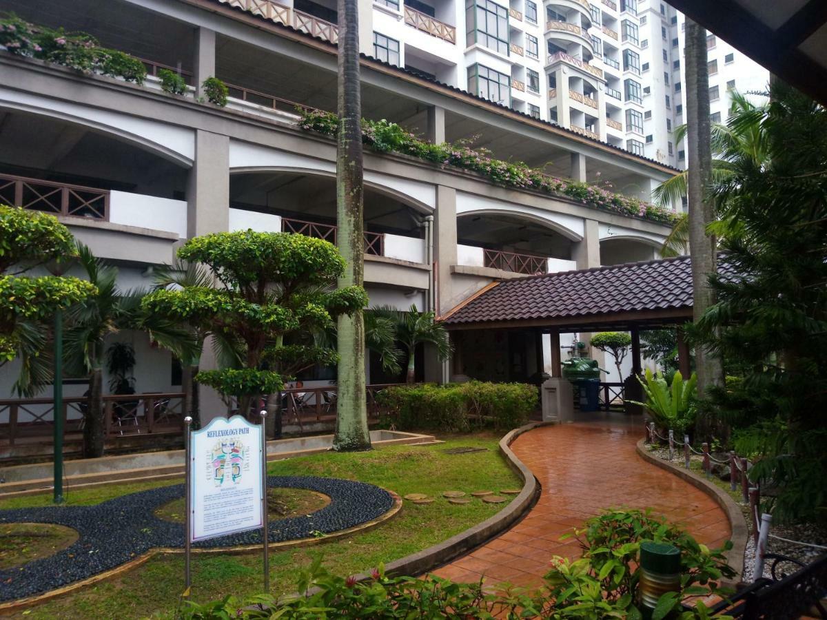 Costa Mahkota Malacca Exterior foto